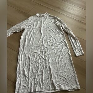 Everyday basic White Long Sleeve Dress size 6
